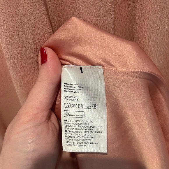 H&M Elegant Sleeveless Dress Size 12 Peach - Picture 4 of 4